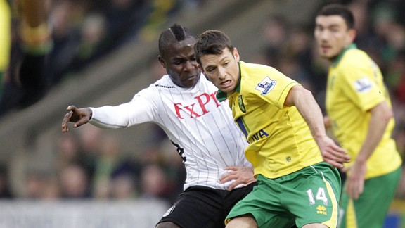 Emmanuel Frimpong, Wes Hoolahan