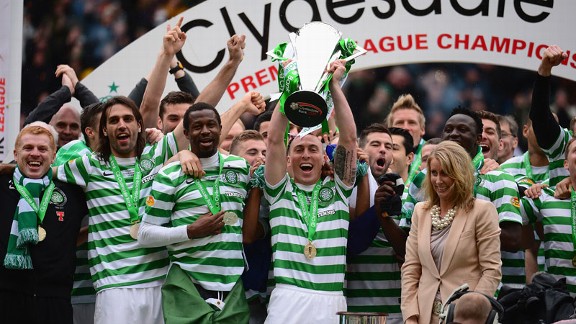 Celtic SPL title trophy celeb