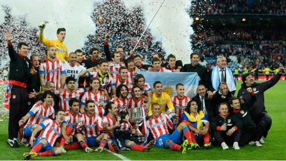 Atletico Madrid players celebrate after their 2-1 Copa del Rey final win over Real Madrid