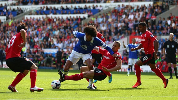 Marouane Fellaini in action for Everton against Cardiff.