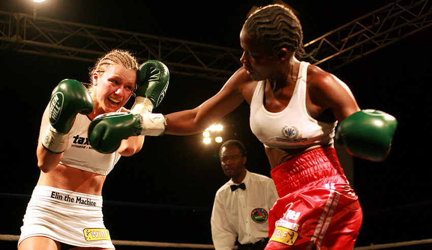 Esther Phiri fighting