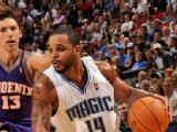 Magic Cool Off Suns, 122-100
