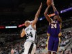 Lakers Extend Winning Streak To Seven 