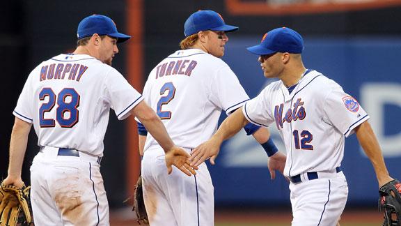 hotn : Mets Pound Hamels, Phillies