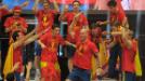 La selección volvio a españa y festejó con el pueblo
