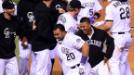 Con hit de Rosario, Rockies vencen a D-backs en 10