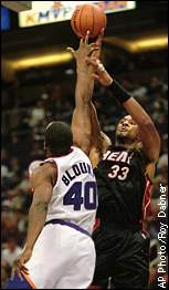 Alonzo Mourning, Corie Blount
