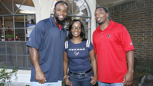 jason patrick simmons. (left) and Jason Simmons (right) .