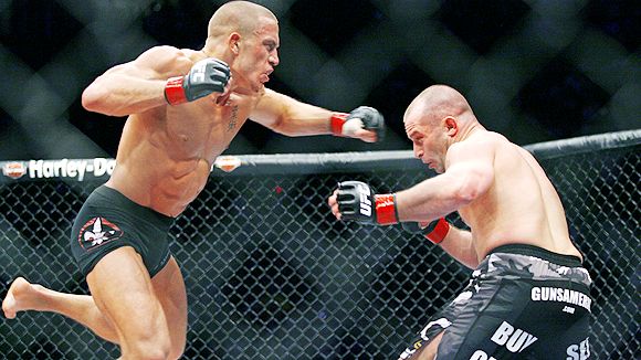 mma_stpierre_punch_580.jpg