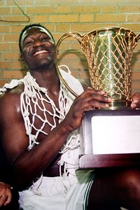 nba_el_dominiqueeuro_200.jpg