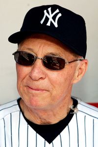Yankees' ex-star, broadcaster Murcer dies at 62