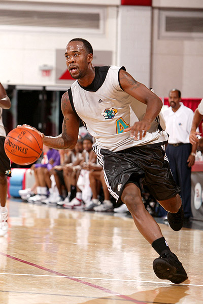 http://assets.espn.go.com/photo/2008/0713/nba_brown_400.jpg