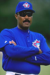 Blue Jays commit to Gaston as manager in 2009
