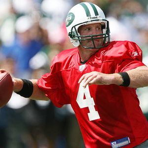 Jets say Favre will start second preseason game