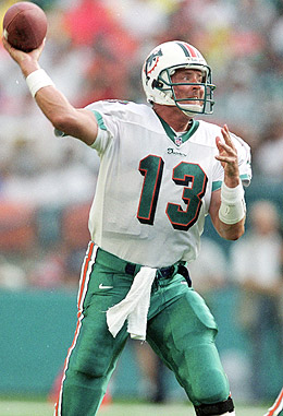 nfl_g_marino2_260.jpg