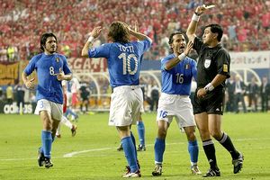 soccer_g_moreno_300.jpg