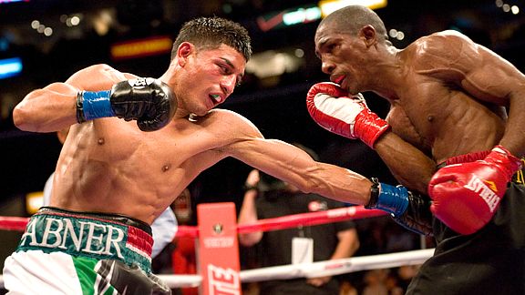 Yonnhy Pérez y Abner Mares