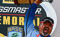 Peter Thliveros - Bassmaster Memorial Champion
