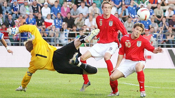 petercrouchandmichaelowenengland_576x324.jpg