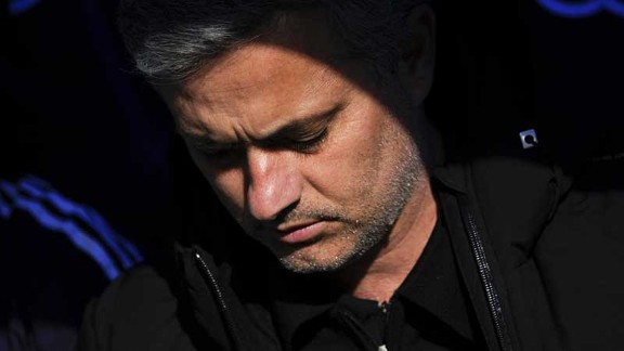 josemourinhoshadow20130406_576x324.jpg