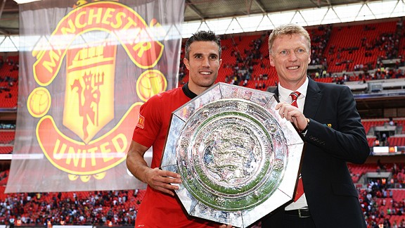 robinvanpersiedavidmoyeswithcommunityshield20130811_576x324.jpg