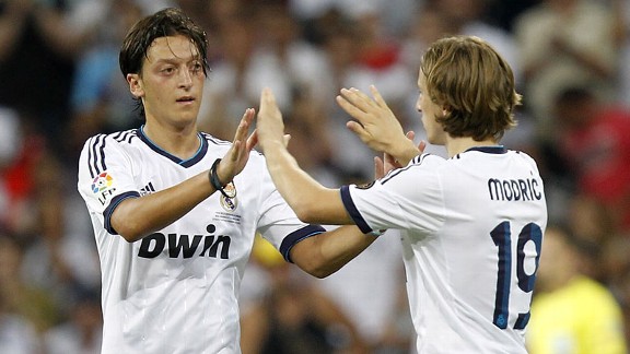 mesutozillukamodric20120829_576x324.jpg